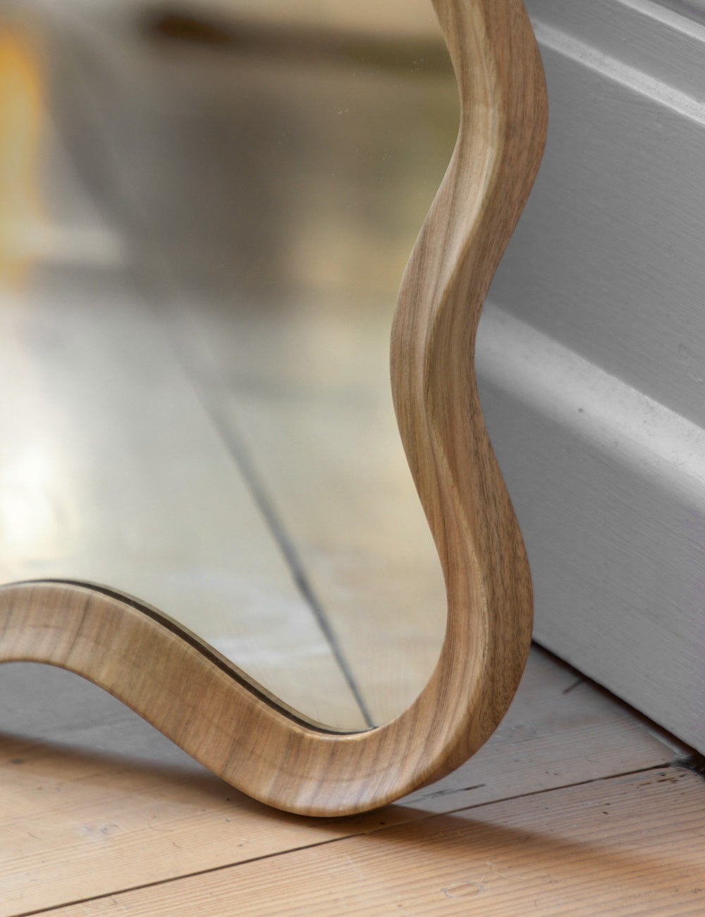 Second-Hand Wavy Oak Leaner Mirror